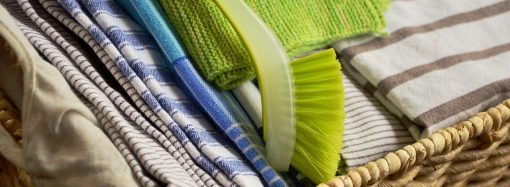 Schowek na odkurzacz i środki czystości – jak zorganizować?
