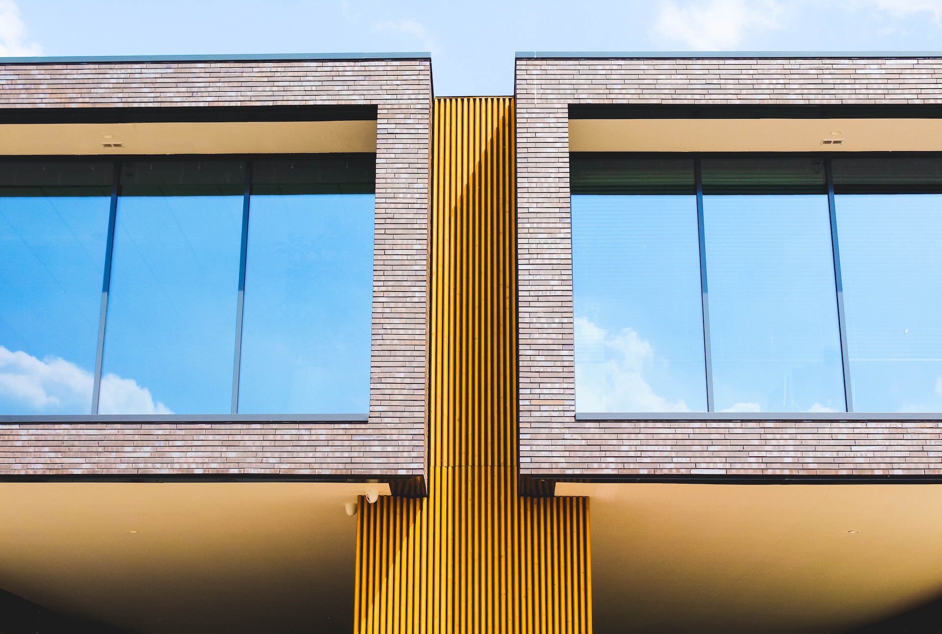 Okna aluminiowe: solidność, funkcjonalność i estetyka